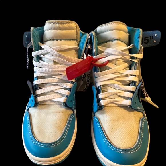 Off—-White x Air Jordan 1 Retro High OG UNC - Picture 15 of 16